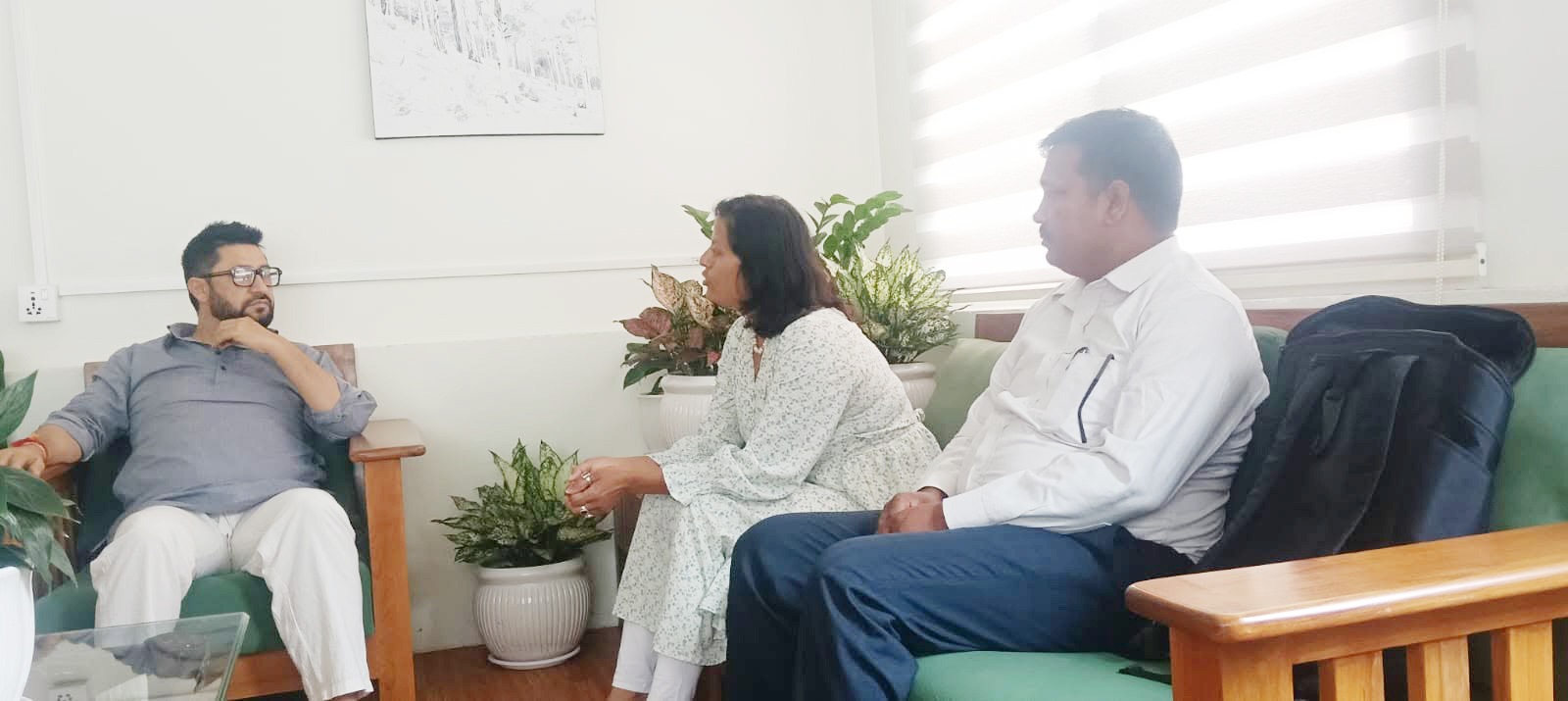 सभापति रवि लामिछानेसँग नेता कुमालको राजनीतिक छलफल